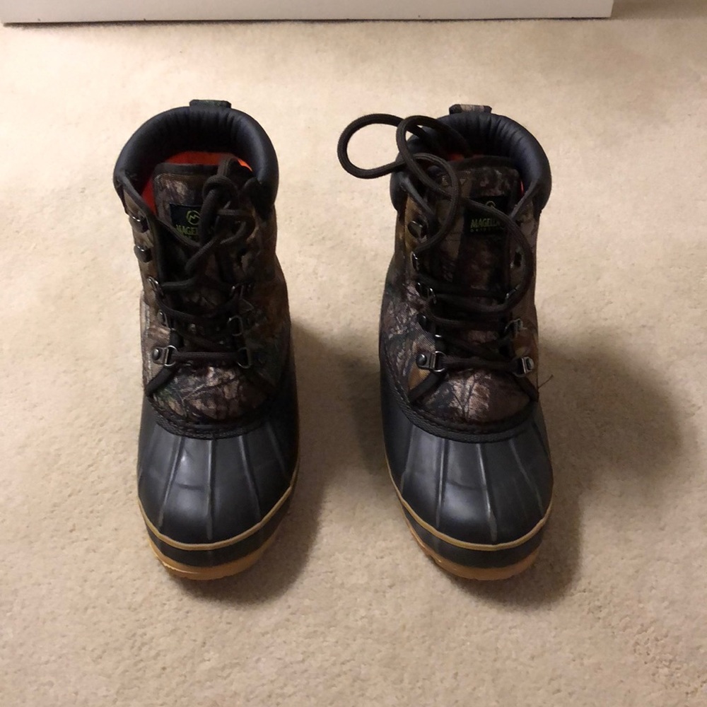 Magellan all-weather boys duck boots. Worn twice